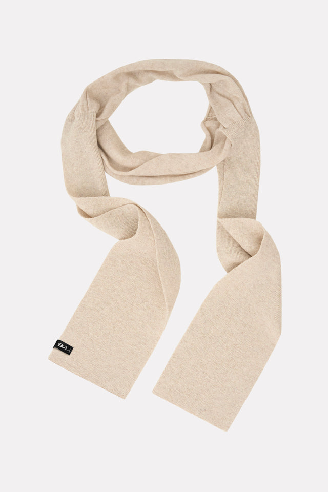 Sciarpa Donna bianca utilizzabile come uno scaldacollo. Filato speciale misto viscosa, lana, nylon e cachemire MADE IN ITALY